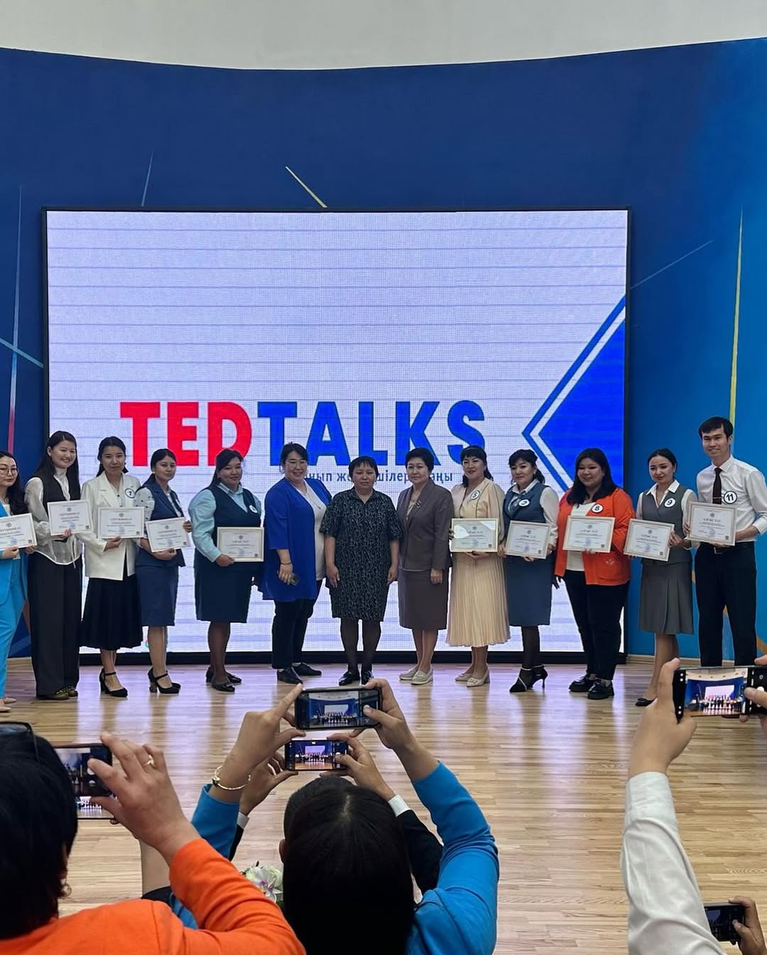 Сынып жетекшілерге арналған “TED TALKS” алаңы